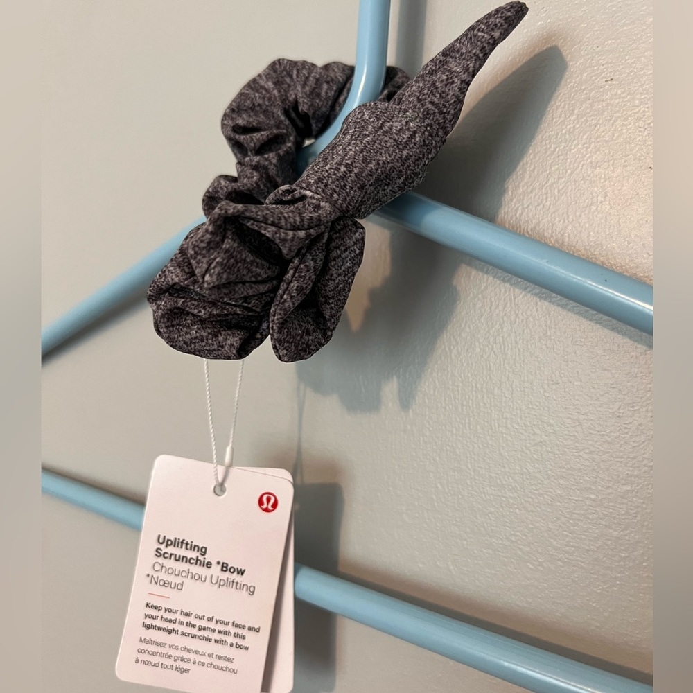 🆕🍋 LuluLemon Uplifting Scrunchie Bow